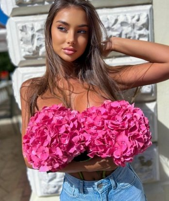 Александра, 22 года, 3 размер груди